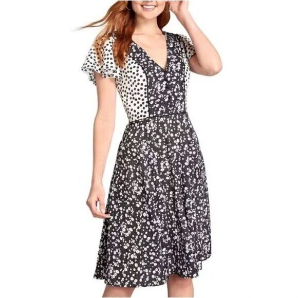 NWT! ModCloth Black and White Micro Floral Dress Size 4 - Picture 1 of 9